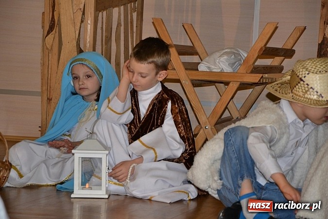 Zdjęcie w galerii na portalu naszraciborz.pl: Jasełka 2015 - ruszył przegląd w Tworkowie wiadomości z regionu