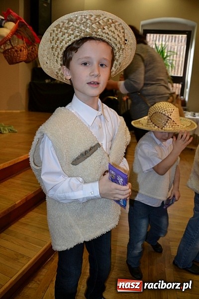 Zdjęcie w galerii na portalu naszraciborz.pl: Jasełka 2015 - ruszył przegląd w Tworkowie wiadomości z regionu