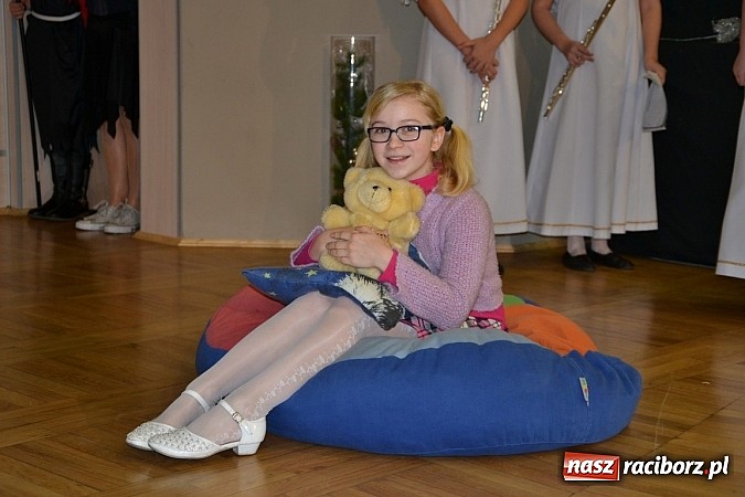 Zdjęcie w galerii na portalu naszraciborz.pl: Jasełka 2015 - ruszył przegląd w Tworkowie wiadomości z regionu