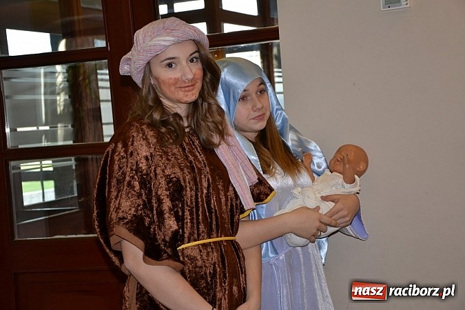 Zdjęcie w galerii na portalu naszraciborz.pl: Jasełka 2015 - ruszył przegląd w Tworkowie wiadomości z regionu