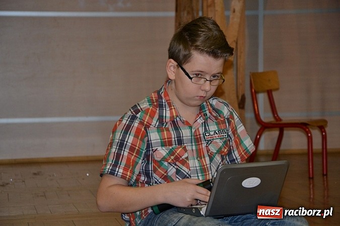 Zdjęcie w galerii na portalu naszraciborz.pl: Jasełka 2015 - ruszył przegląd w Tworkowie wiadomości z regionu