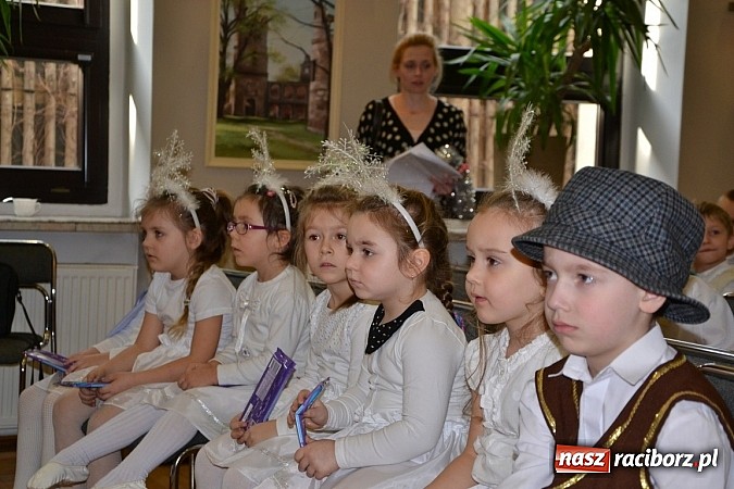 Zdjęcie w galerii na portalu naszraciborz.pl: Jasełka 2015 - ruszył przegląd w Tworkowie wiadomości z regionu