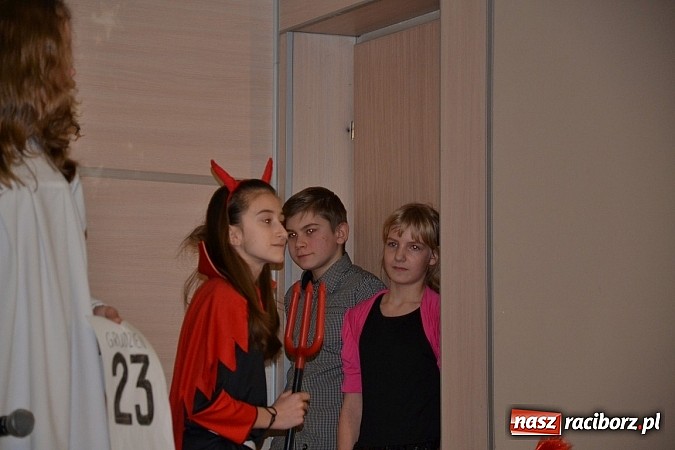 Zdjęcie w galerii na portalu naszraciborz.pl: Jasełka 2015 - ruszył przegląd w Tworkowie wiadomości z regionu