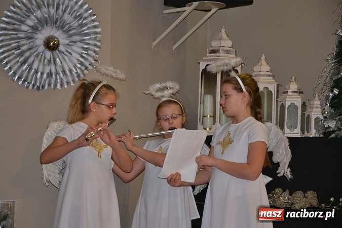 Zdjęcie w galerii na portalu naszraciborz.pl: Jasełka 2015 - ruszył przegląd w Tworkowie wiadomości z regionu