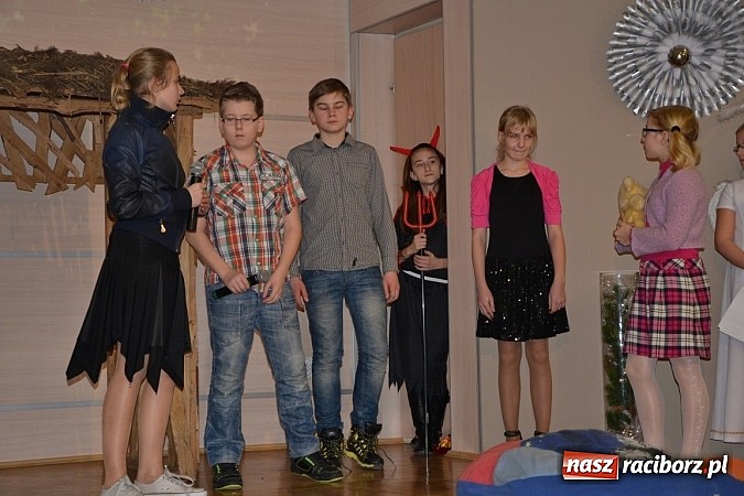 Zdjęcie w galerii na portalu naszraciborz.pl: Jasełka 2015 - ruszył przegląd w Tworkowie wiadomości z regionu