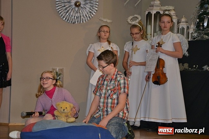 Zdjęcie w galerii na portalu naszraciborz.pl: Jasełka 2015 - ruszył przegląd w Tworkowie wiadomości z regionu