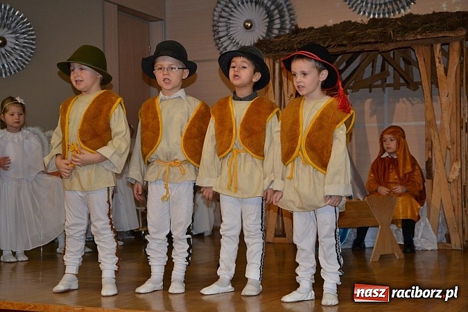 Zdjęcie w galerii na portalu naszraciborz.pl: Jasełka 2015 - przegląd w Tworkowie dzień drugi wiadomości z regionu