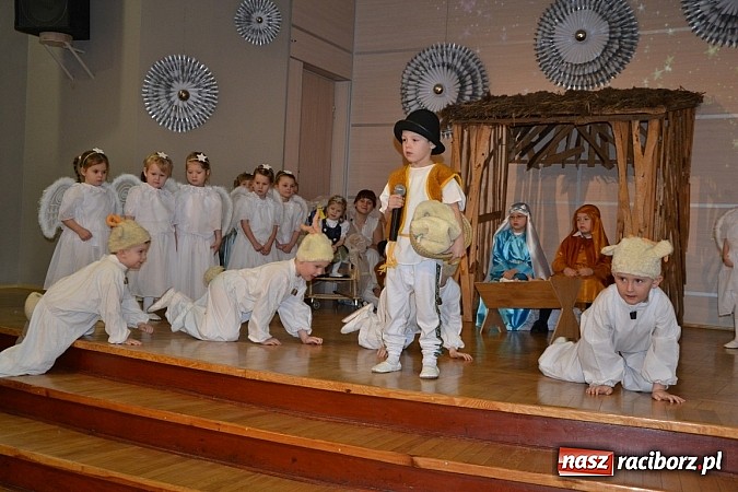 Zdjęcie w galerii na portalu naszraciborz.pl: Jasełka 2015 - przegląd w Tworkowie dzień drugi wiadomości z regionu