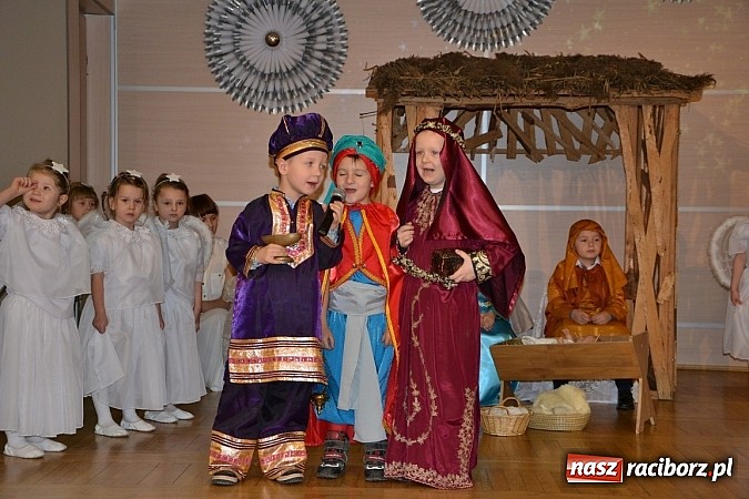 Zdjęcie w galerii na portalu naszraciborz.pl: Jasełka 2015 - przegląd w Tworkowie dzień drugi wiadomości z regionu