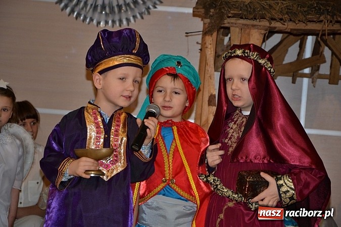 Zdjęcie w galerii na portalu naszraciborz.pl: Jasełka 2015 - przegląd w Tworkowie dzień drugi wiadomości z regionu