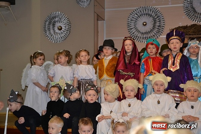 Zdjęcie w galerii na portalu naszraciborz.pl: Jasełka 2015 - przegląd w Tworkowie dzień drugi wiadomości z regionu