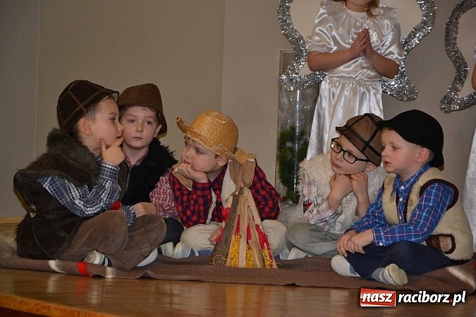 Zdjęcie w galerii na portalu naszraciborz.pl: Jasełka 2015 - przegląd w Tworkowie dzień drugi wiadomości z regionu