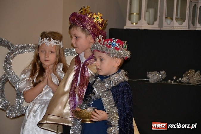 Zdjęcie w galerii na portalu naszraciborz.pl: Jasełka 2015 - przegląd w Tworkowie dzień drugi wiadomości z regionu