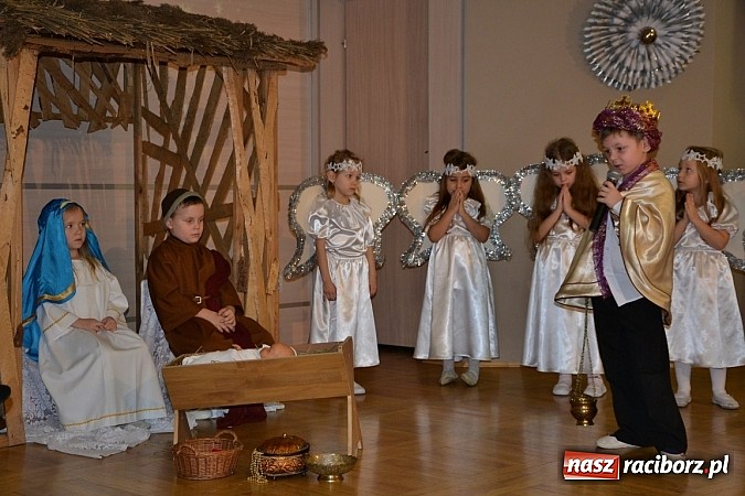 Zdjęcie w galerii na portalu naszraciborz.pl: Jasełka 2015 - przegląd w Tworkowie dzień drugi wiadomości z regionu