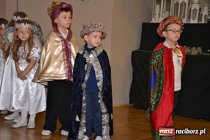 Zdjęcie w galerii na portalu naszraciborz.pl: Jasełka 2015 - przegląd w Tworkowie dzień drugi wiadomości z regionu