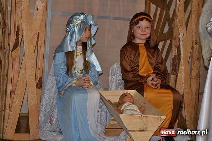 Zdjęcie w galerii na portalu naszraciborz.pl: Jasełka 2015 - przegląd w Tworkowie dzień drugi wiadomości z regionu