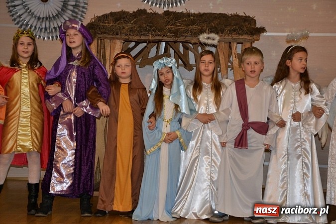 Zdjęcie w galerii na portalu naszraciborz.pl: Jasełka 2015 - przegląd w Tworkowie dzień drugi wiadomości z regionu