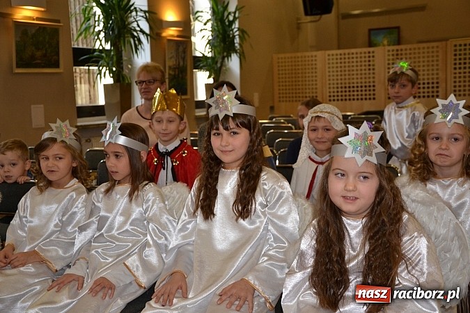 Zdjęcie w galerii na portalu naszraciborz.pl: Jasełka 2015 - przegląd w Tworkowie dzień drugi wiadomości z regionu