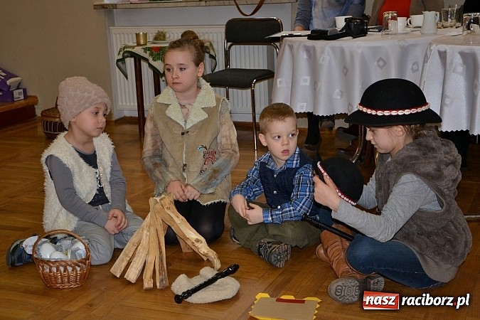 Zdjęcie w galerii na portalu naszraciborz.pl: Jasełka 2015 - przegląd w Tworkowie dzień drugi wiadomości z regionu