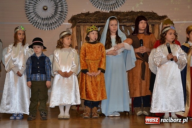 Zdjęcie w galerii na portalu naszraciborz.pl: Jasełka 2015 - przegląd w Tworkowie dzień drugi wiadomości z regionu