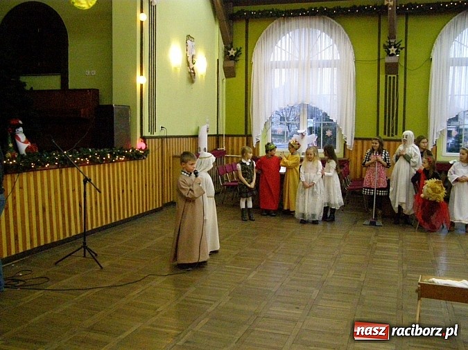 Zdjęcie w galerii na portalu naszraciborz.pl: Wieczór kolęd i jasełek w Borucinie wiadomości z regionu