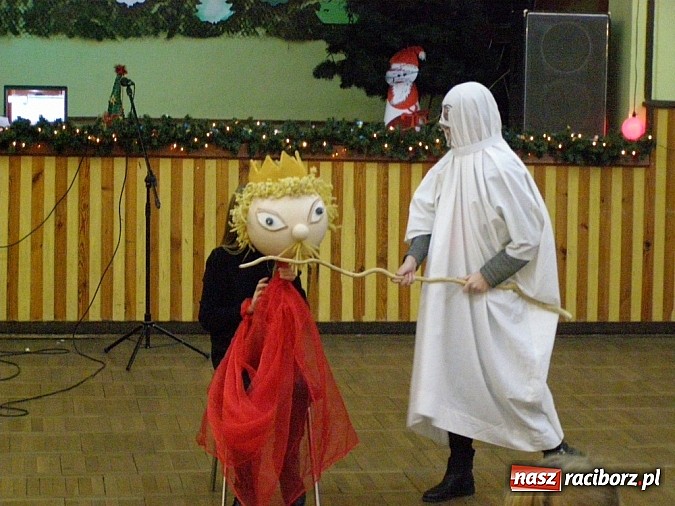 Zdjęcie w galerii na portalu naszraciborz.pl: Wieczór kolęd i jasełek w Borucinie wiadomości z regionu