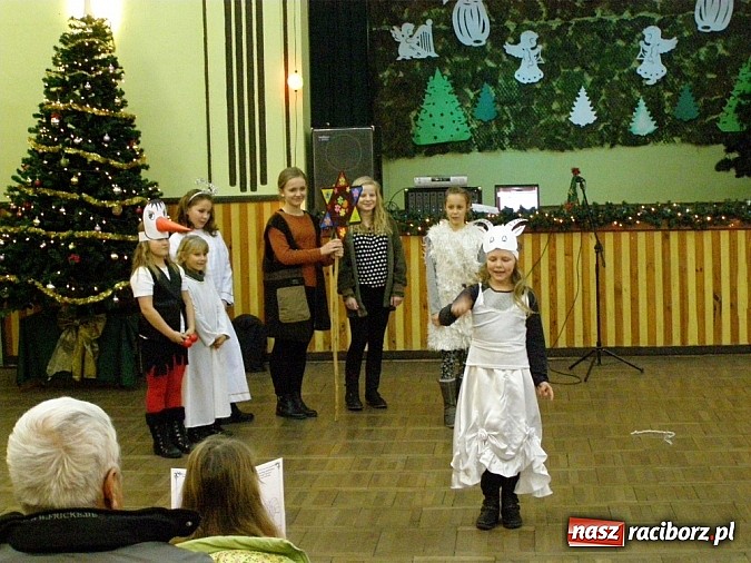 Zdjęcie w galerii na portalu naszraciborz.pl: Wieczór kolęd i jasełek w Borucinie wiadomości z regionu