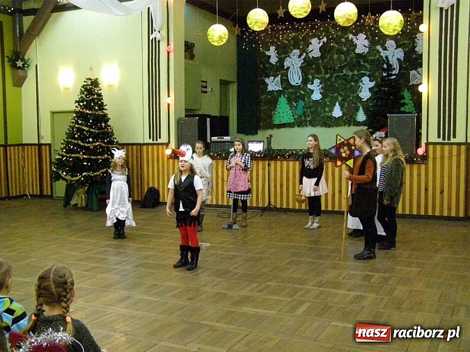 Zdjęcie w galerii na portalu naszraciborz.pl: Wieczór kolęd i jasełek w Borucinie wiadomości z regionu
