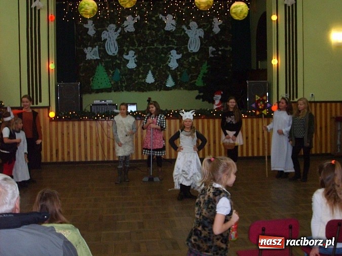 Zdjęcie w galerii na portalu naszraciborz.pl: Wieczór kolęd i jasełek w Borucinie wiadomości z regionu