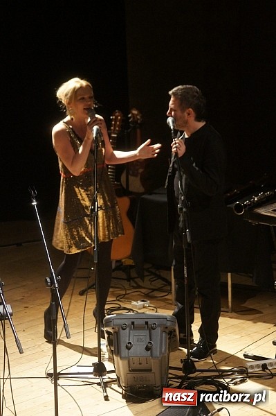 Zdjęcie w galerii na portalu naszraciborz.pl: Magiczna Anna Maria Jopek wystąpiła w RCK wiadomości z regionu