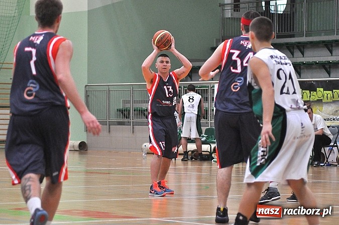 Zdjęcie w galerii na portalu naszraciborz.pl: Gra na jeden kosz. RKK nie dało rady! wiadomości z regionu