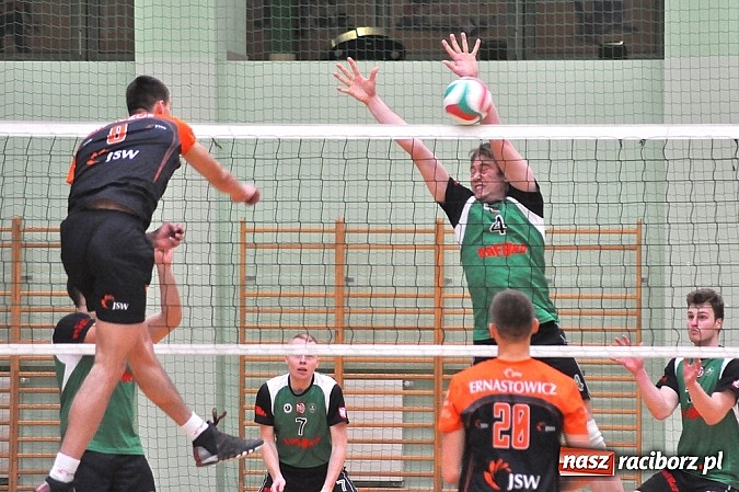 Zdjęcie w galerii na portalu naszraciborz.pl: Miłe złego początki, czyli porażka AZS-u Rafako wiadomości z regionu