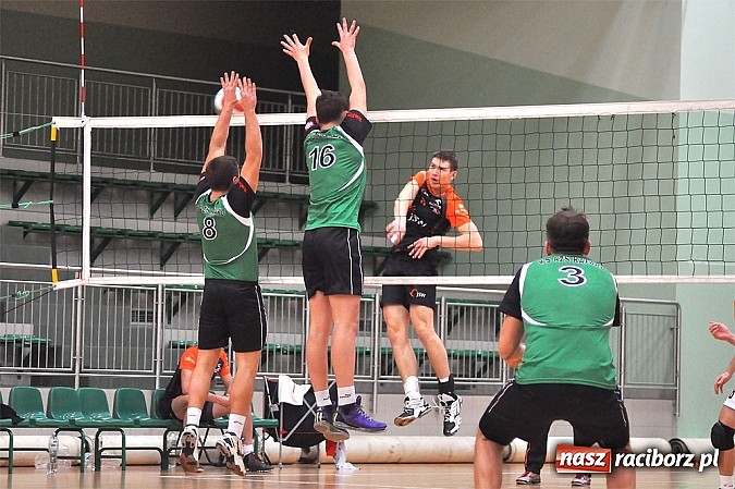 Zdjęcie w galerii na portalu naszraciborz.pl: Miłe złego początki, czyli porażka AZS-u Rafako wiadomości z regionu