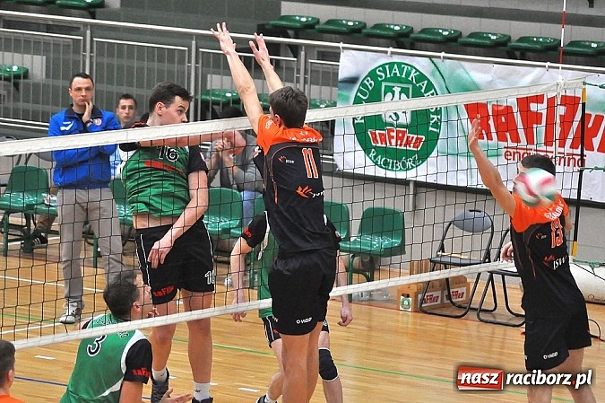 Zdjęcie w galerii na portalu naszraciborz.pl: Miłe złego początki, czyli porażka AZS-u Rafako wiadomości z regionu