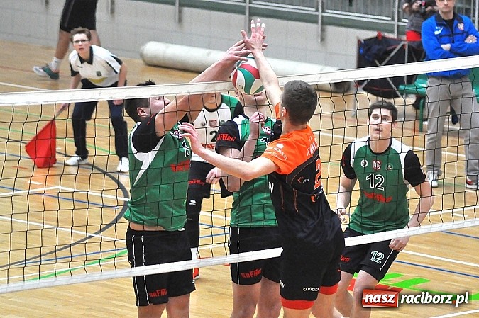 Zdjęcie w galerii na portalu naszraciborz.pl: Miłe złego początki, czyli porażka AZS-u Rafako wiadomości z regionu