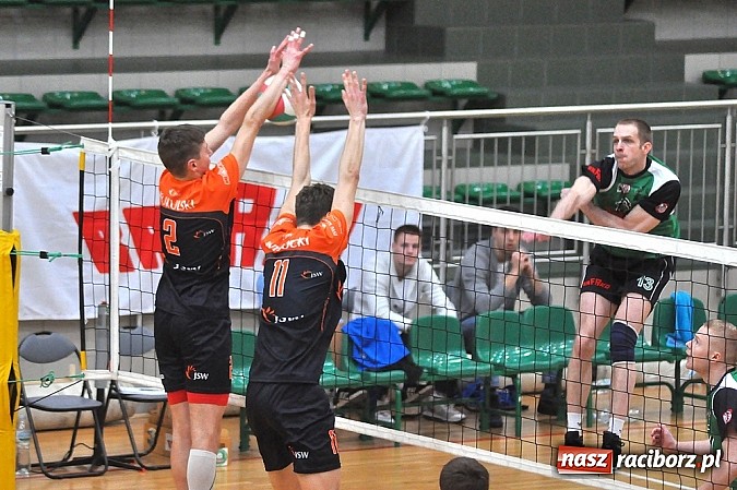 Zdjęcie w galerii na portalu naszraciborz.pl: Miłe złego początki, czyli porażka AZS-u Rafako wiadomości z regionu