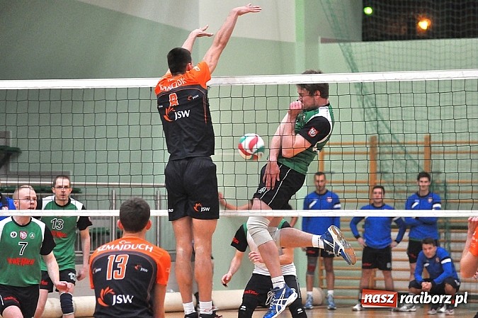 Zdjęcie w galerii na portalu naszraciborz.pl: Miłe złego początki, czyli porażka AZS-u Rafako wiadomości z regionu