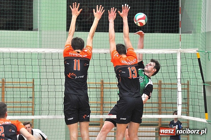 Zdjęcie w galerii na portalu naszraciborz.pl: Miłe złego początki, czyli porażka AZS-u Rafako wiadomości z regionu