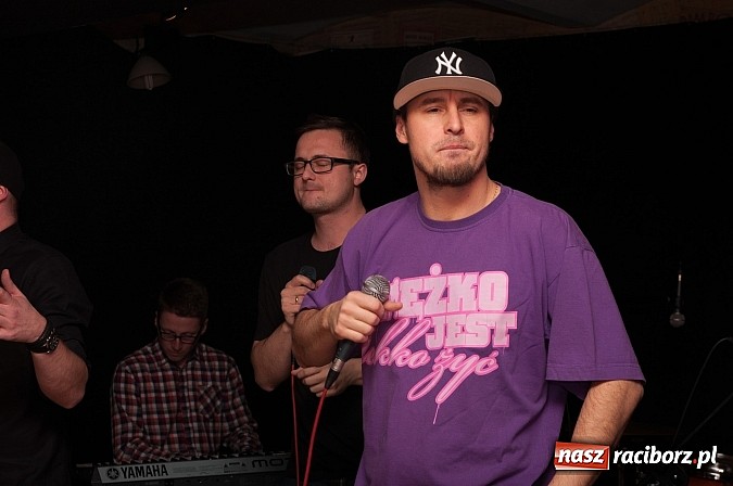 Zdjęcie w galerii na portalu naszraciborz.pl: PomaU na Końcu Świata – hip-hopowo i jazzowo, i wcale nie tak znów pomału wiadomości z regionu