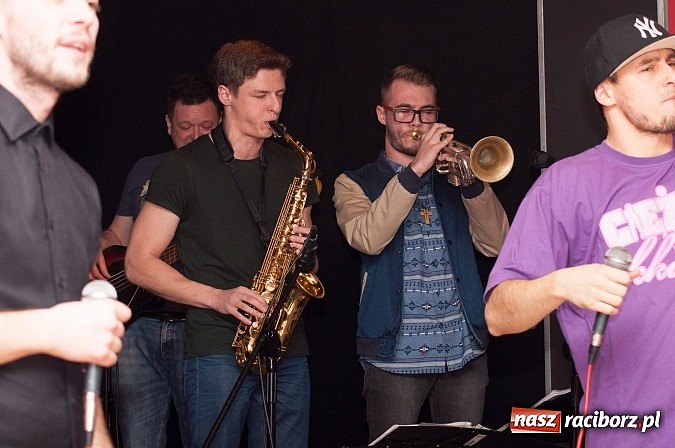 Zdjęcie w galerii na portalu naszraciborz.pl: PomaU na Końcu Świata – hip-hopowo i jazzowo, i wcale nie tak znów pomału wiadomości z regionu