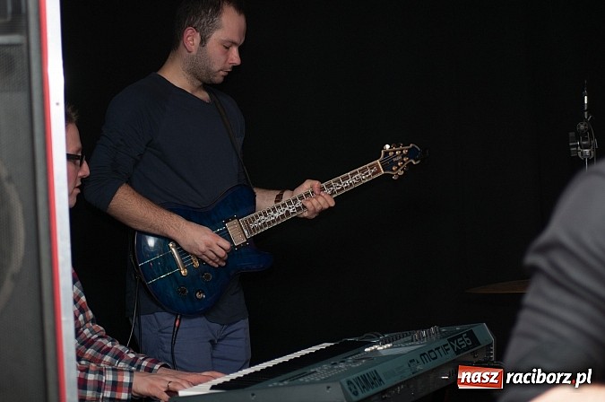 Zdjęcie w galerii na portalu naszraciborz.pl: PomaU na Końcu Świata – hip-hopowo i jazzowo, i wcale nie tak znów pomału wiadomości z regionu