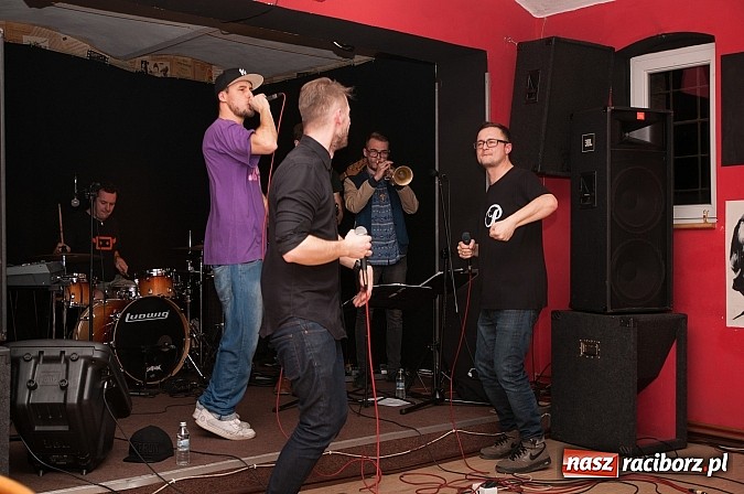 Zdjęcie w galerii na portalu naszraciborz.pl: PomaU na Końcu Świata – hip-hopowo i jazzowo, i wcale nie tak znów pomału wiadomości z regionu
