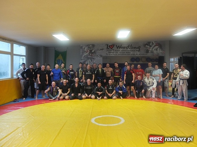 Zdjęcie w galerii na portalu naszraciborz.pl: Sparingowa sobota w Łamatorze wiadomości z regionu