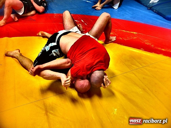 Zdjęcie w galerii na portalu naszraciborz.pl: Sparingowa sobota w Łamatorze wiadomości z regionu