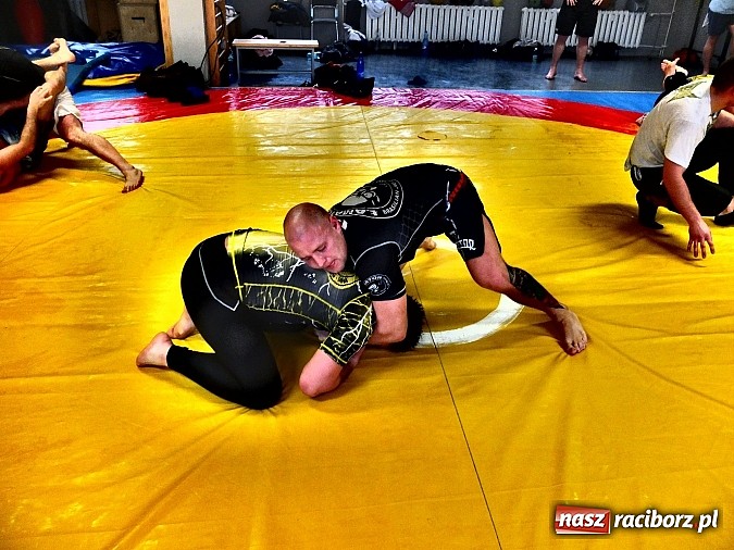 Zdjęcie w galerii na portalu naszraciborz.pl: Sparingowa sobota w Łamatorze wiadomości z regionu