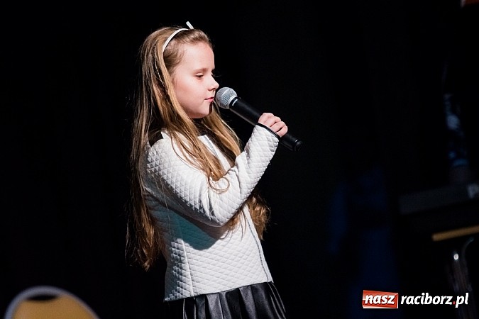 Zdjęcie w galerii na portalu naszraciborz.pl: Wsp&oacute;lne kolędowanie w Krzanowicach wiadomości z regionu