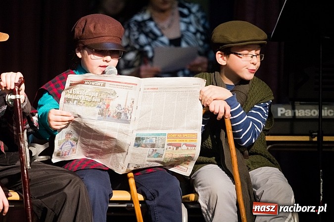 Zdjęcie w galerii na portalu naszraciborz.pl: Wsp&oacute;lne kolędowanie w Krzanowicach wiadomości z regionu