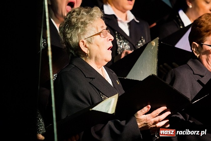 Zdjęcie w galerii na portalu naszraciborz.pl: Wsp&oacute;lne kolędowanie w Krzanowicach wiadomości z regionu