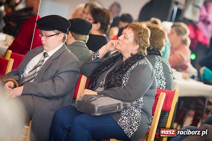 Zdjęcie w galerii na portalu naszraciborz.pl: Wsp&oacute;lne kolędowanie w Krzanowicach wiadomości z regionu