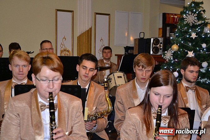 Zdjęcie w galerii na portalu naszraciborz.pl: Śląska czelodka spotkała się w gminie Krzyżanowice  wiadomości z regionu